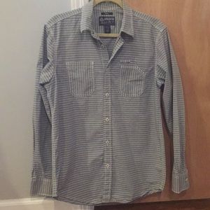 American Rags men’s grey button down shirt